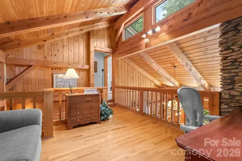 221 White Oak Trail Banner Elk NC 28604