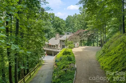 221 White Oak Trail Banner Elk NC 28604