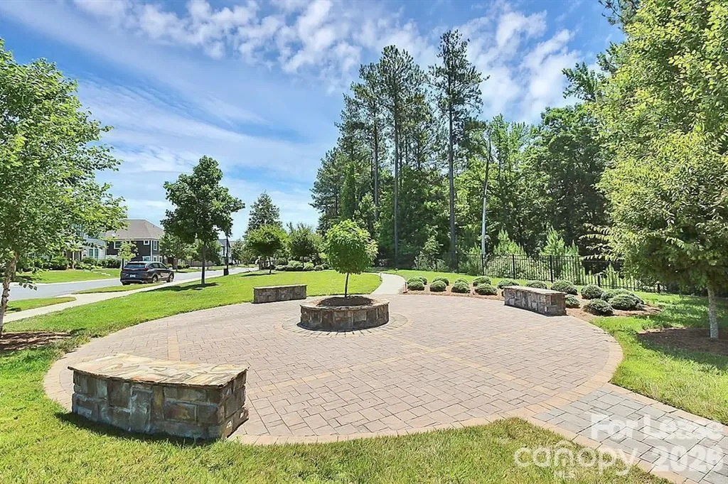 9328 Glenburn Lane Charlotte NC 28278