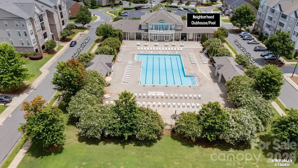 2429 Diplomat Lane Charlotte NC 28210