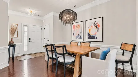 2429 Diplomat Lane Charlotte NC 28210