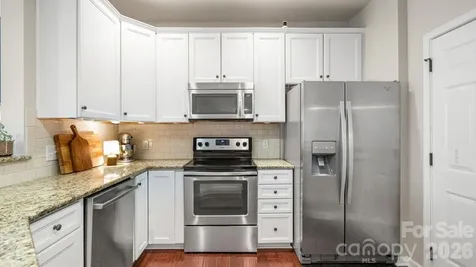 2429 Diplomat Lane Charlotte NC 28210