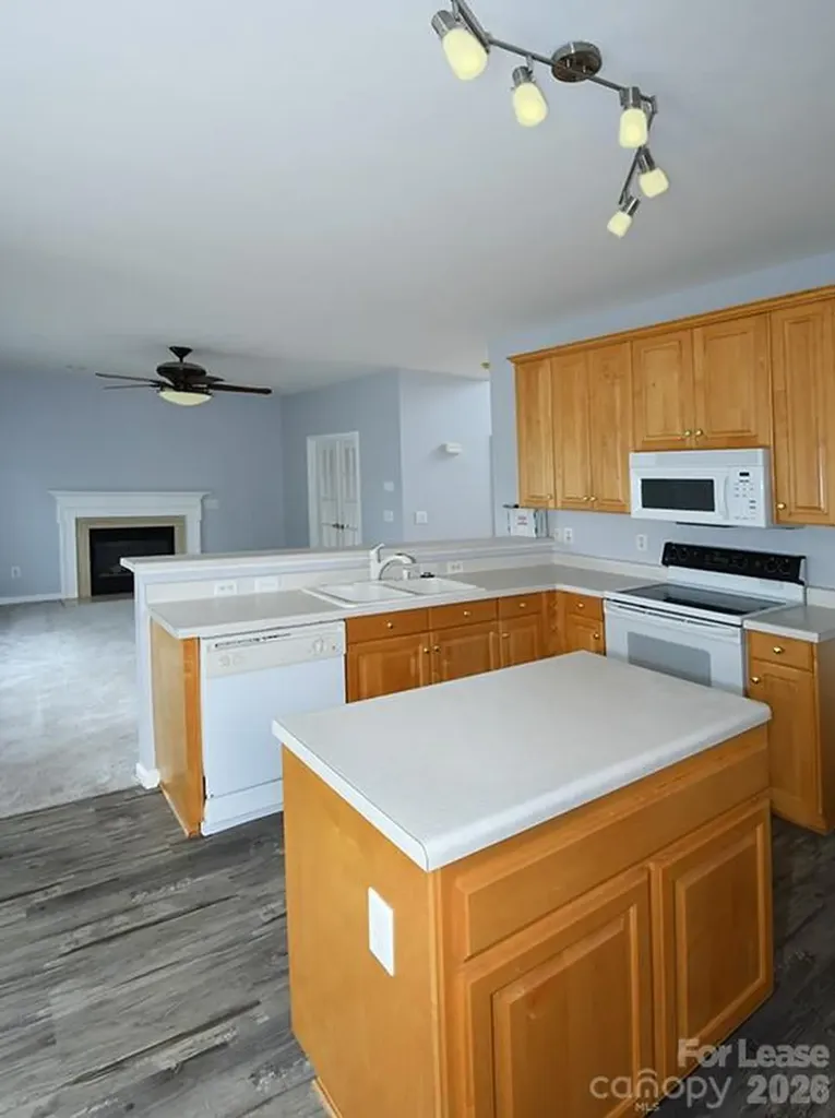 10402 Friarsgate Road Huntersville NC 28078