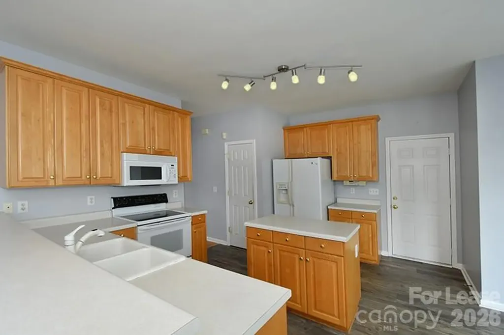 10402 Friarsgate Road Huntersville NC 28078