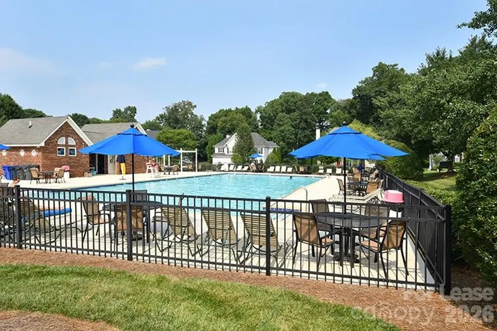 10402 Friarsgate Road Huntersville NC 28078