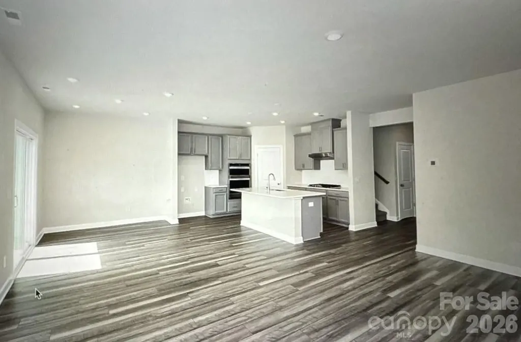 12008 Camdenhurst Road Charlotte NC 28278