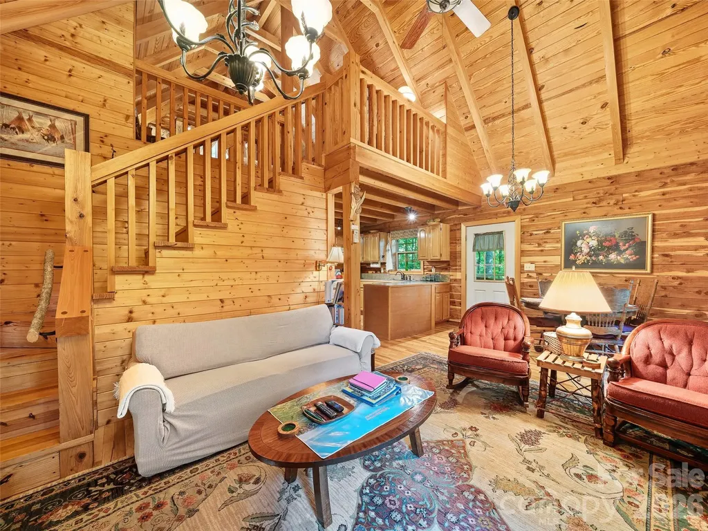 284 Simmons Ridge Road Bakersville NC 28705