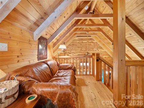 284 Simmons Ridge Road Bakersville NC 28705