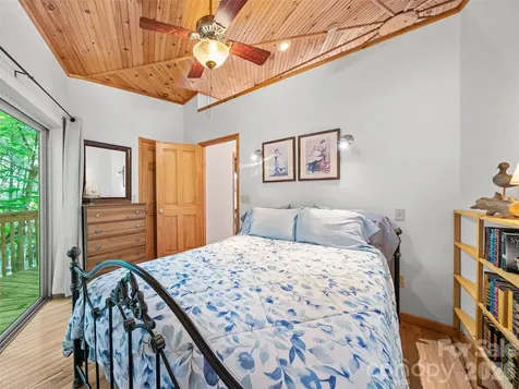 284 Simmons Ridge Road Bakersville NC 28705