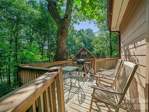 284 Simmons Ridge Road Bakersville NC 28705