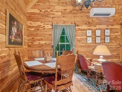 284 Simmons Ridge Road Bakersville NC 28705