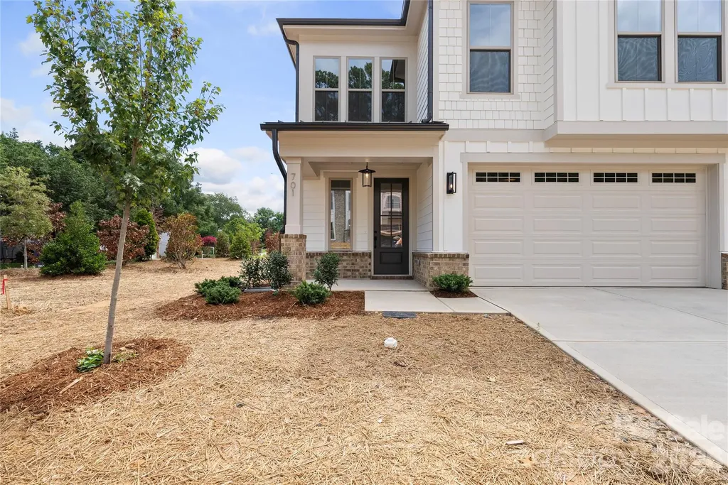 1120 Berryhill Road Charlotte NC 28208