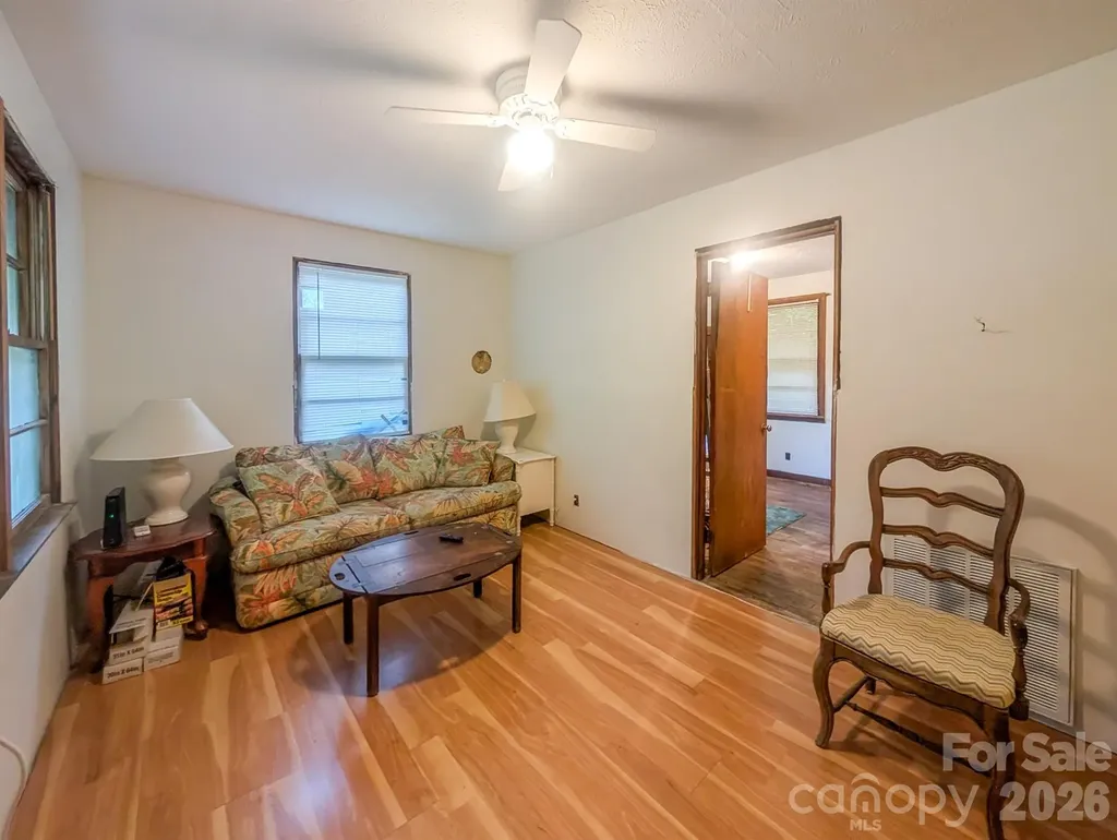172 Lower Browns Creek Road Burnsville NC 28714