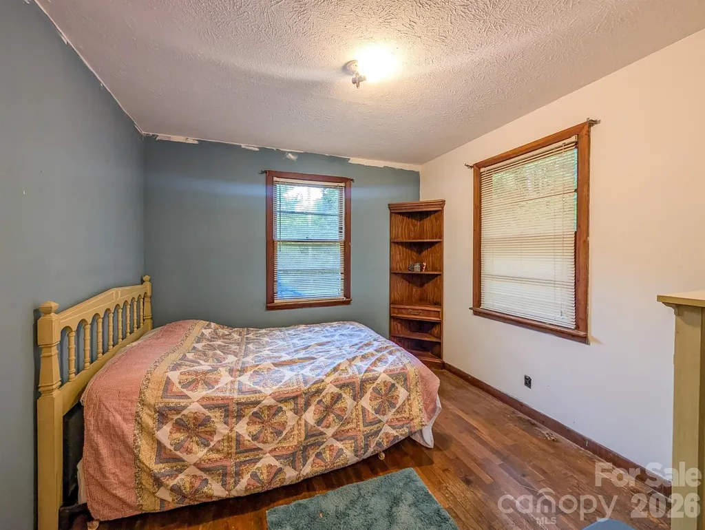 172 Lower Browns Creek Road Burnsville NC 28714