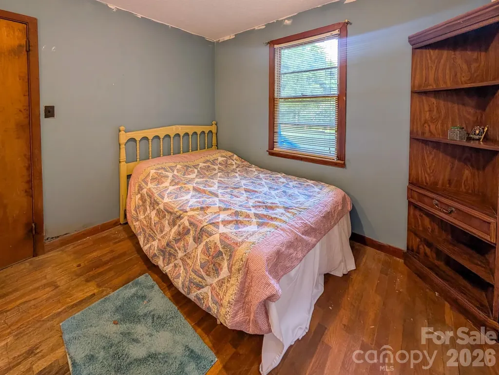 172 Lower Browns Creek Road Burnsville NC 28714