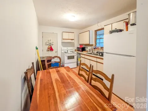 172 Lower Browns Creek Road Burnsville NC 28714