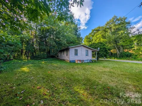 172 Lower Browns Creek Road Burnsville NC 28714