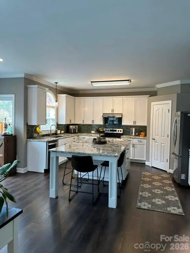 11118 Fountaingrove Drive Charlotte NC 28262