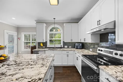 11118 Fountaingrove Drive Charlotte NC 28262