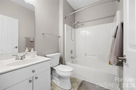 11118 Fountaingrove Drive Charlotte NC 28262
