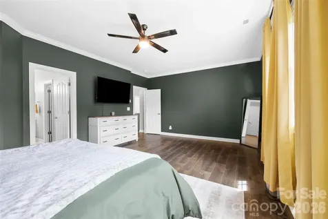 11118 Fountaingrove Drive Charlotte NC 28262