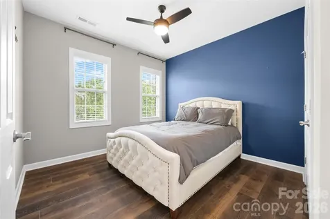 11118 Fountaingrove Drive Charlotte NC 28262