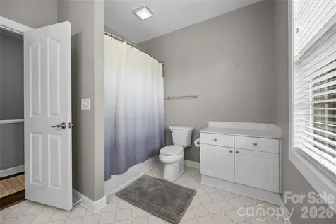 11118 Fountaingrove Drive Charlotte NC 28262