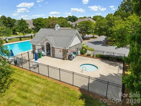 11118 Fountaingrove Drive Charlotte NC 28262