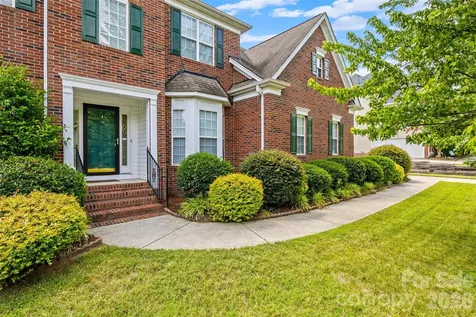 11118 Fountaingrove Drive Charlotte NC 28262