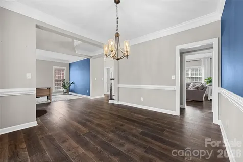 11118 Fountaingrove Drive Charlotte NC 28262