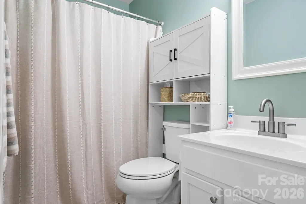 142 Valley Glen Drive Troutman NC 28166