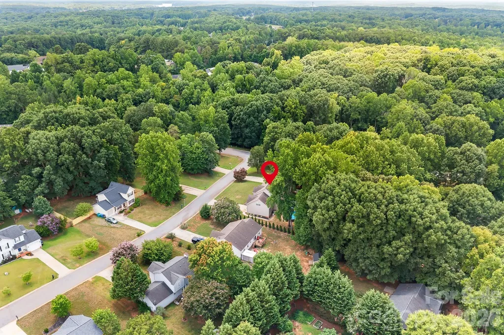 142 Valley Glen Drive Troutman NC 28166