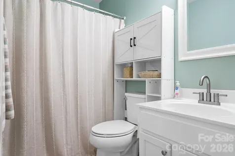 142 Valley Glen Drive Troutman NC 28166