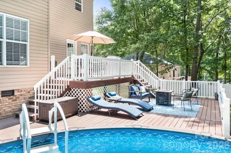 142 Valley Glen Drive Troutman NC 28166