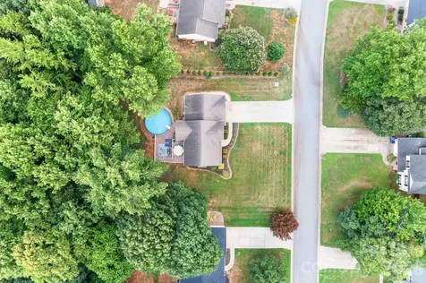 142 Valley Glen Drive Troutman NC 28166