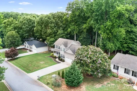 142 Valley Glen Drive Troutman NC 28166