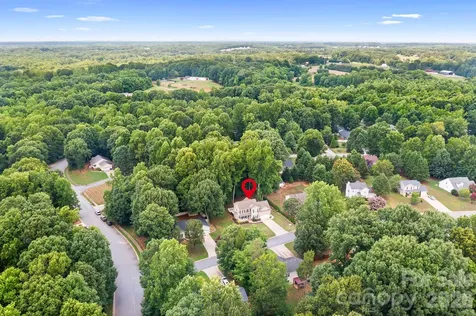 142 Valley Glen Drive Troutman NC 28166