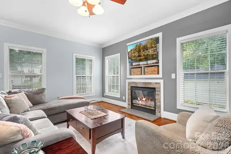 142 Valley Glen Drive Troutman NC 28166