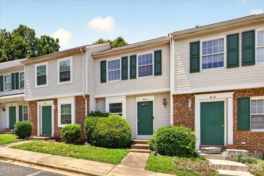614 Lex Drive Charlotte NC 28262