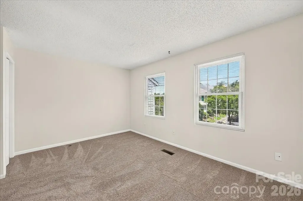 614 Lex Drive Charlotte NC 28262