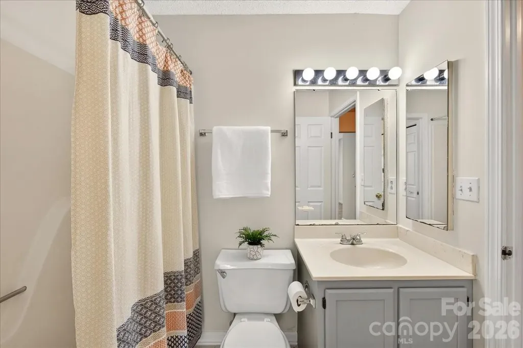 614 Lex Drive Charlotte NC 28262