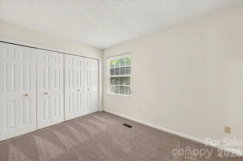 614 Lex Drive Charlotte NC 28262