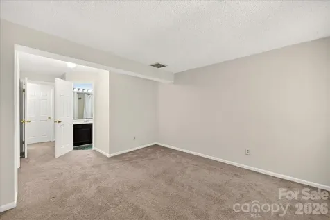 614 Lex Drive Charlotte NC 28262