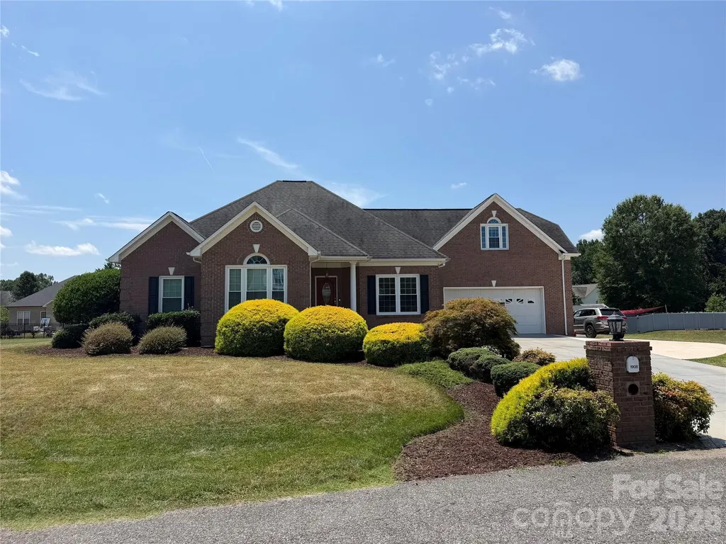 1908 Norfolk Pine Court Gastonia NC 28056