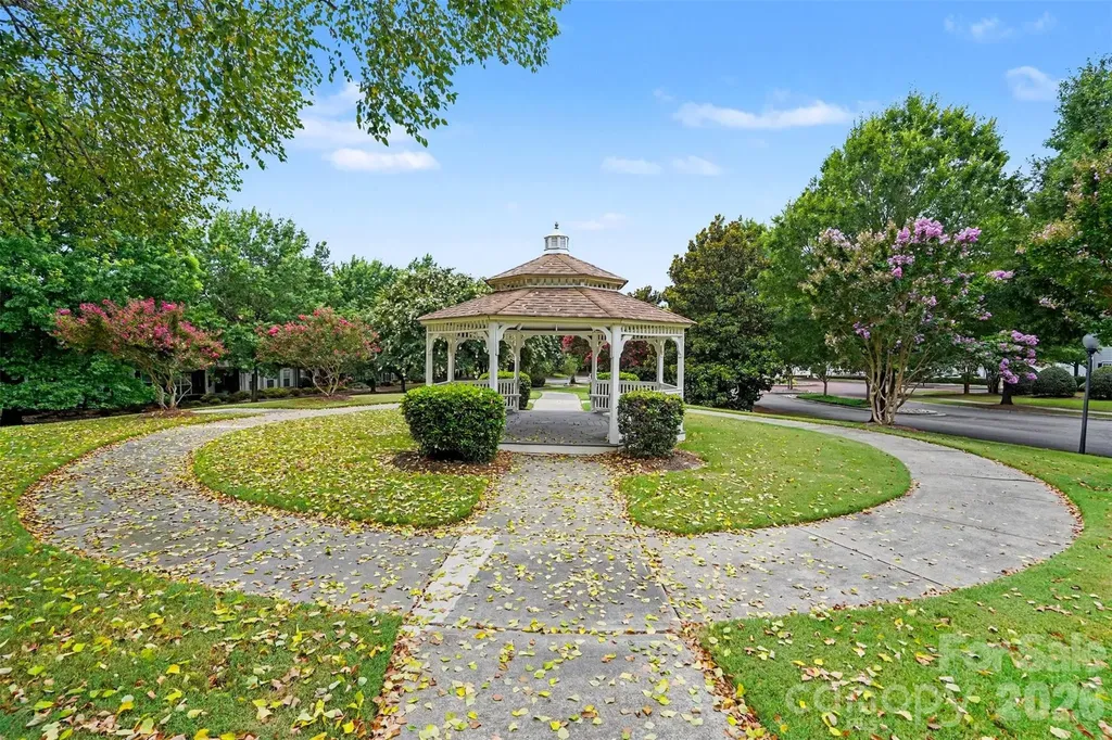 10729 Yellow Tail Court Charlotte NC 28270