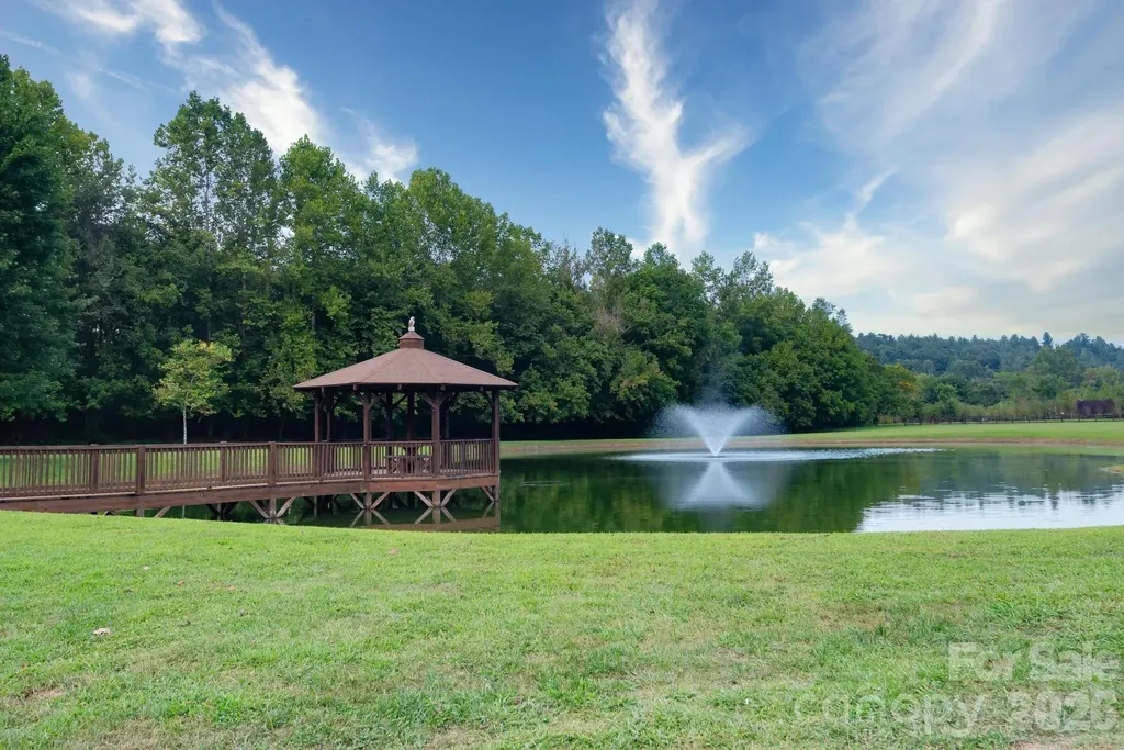 Lot 26 Round Mountain Parkway Lenoir NC 28645