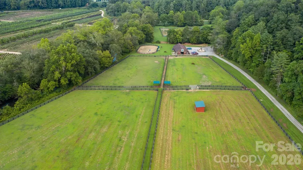 Lot 26 Round Mountain Parkway Lenoir NC 28645