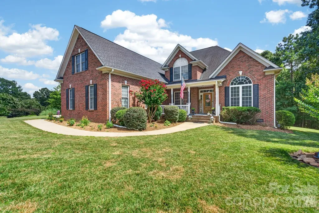 106 Spinnaker Bay Lane Lake Wylie SC 29710