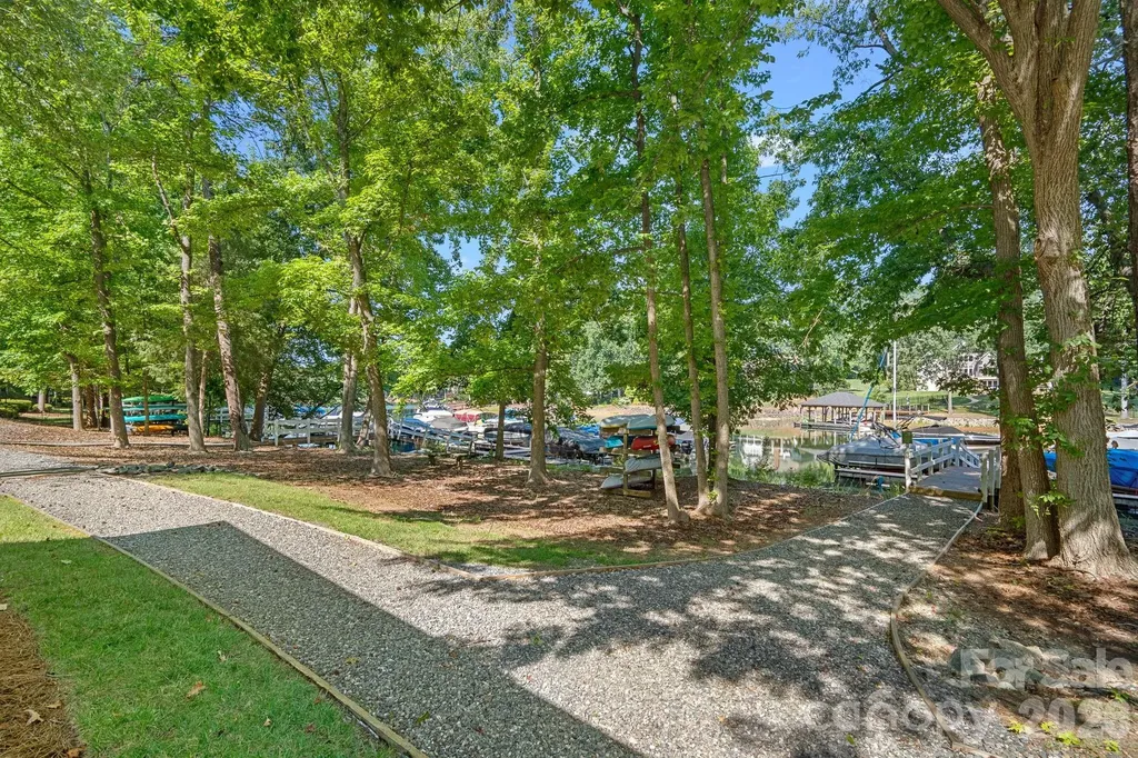 121 Lake Pine Road Mooresville NC 28117