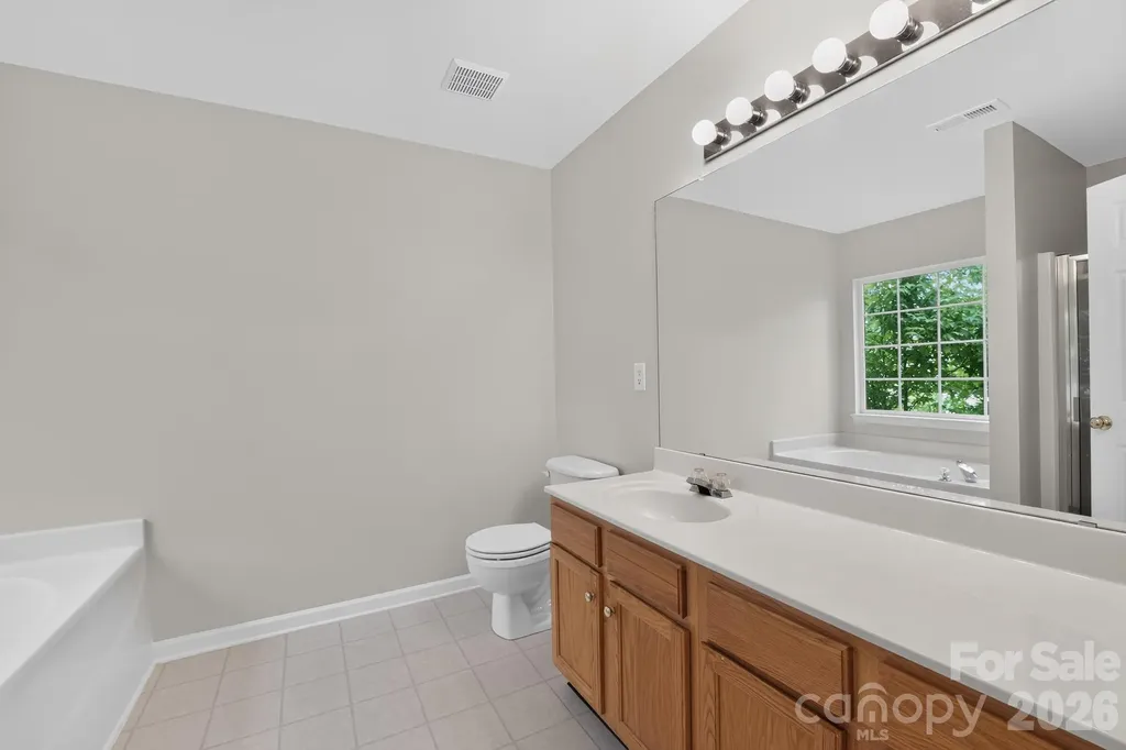 8531 Carolina Lily Lane Charlotte NC 28262